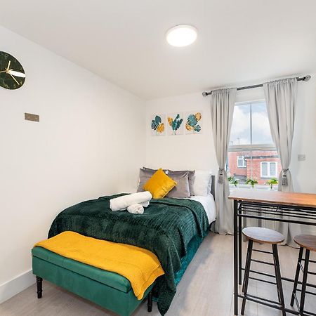 Small And Trendy Studio 3B London Kültér fotó